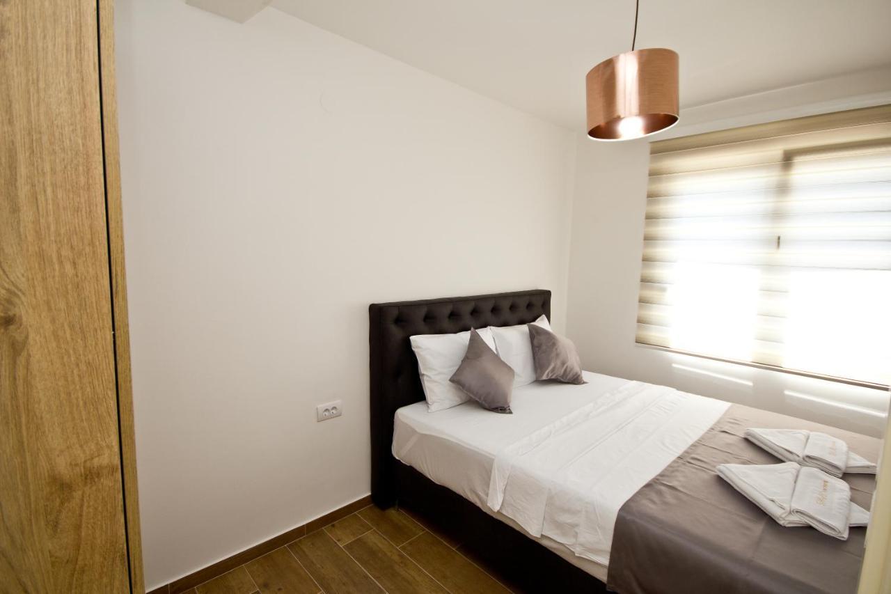 Igman Apartments Tivat Buitenkant foto