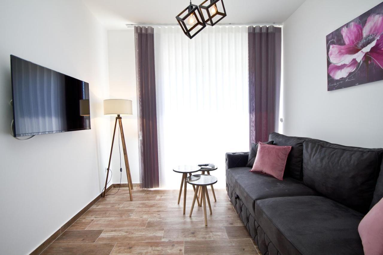 Igman Apartments Tivat Buitenkant foto