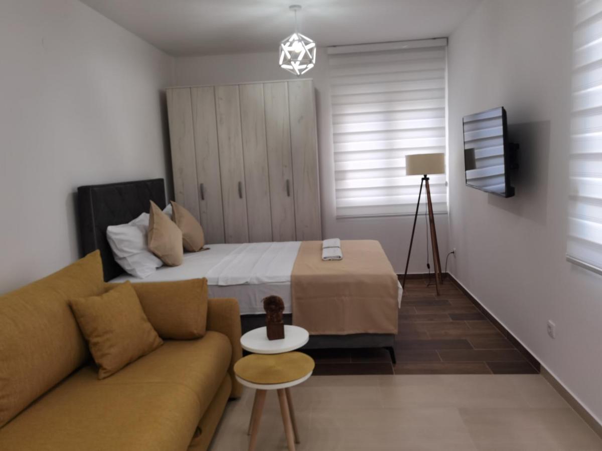 Igman Apartments Tivat Buitenkant foto